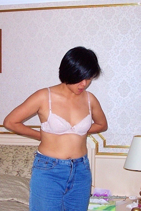 Taiwan writer gets naked