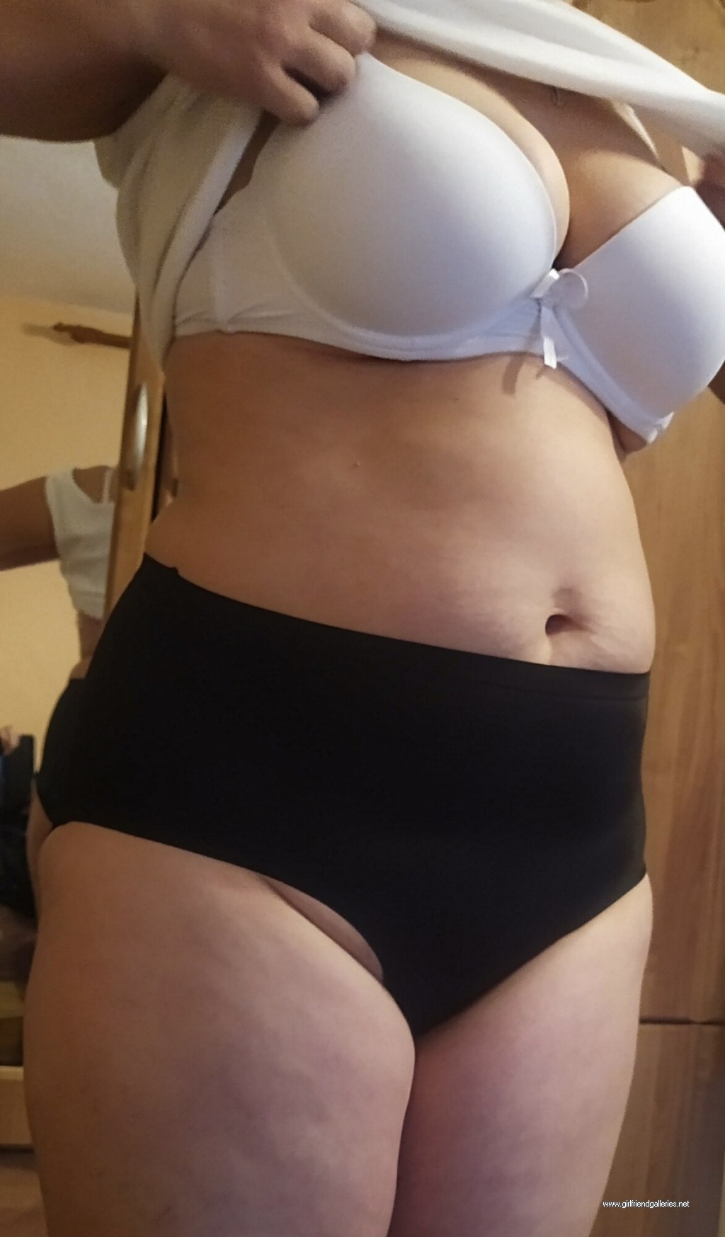 Milf Valychka 74 sex hotel SKORPION 