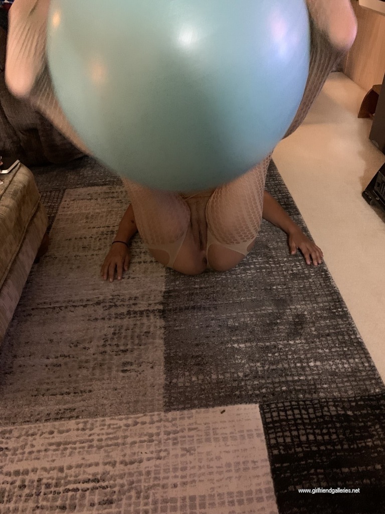 Sexy girlfriend 