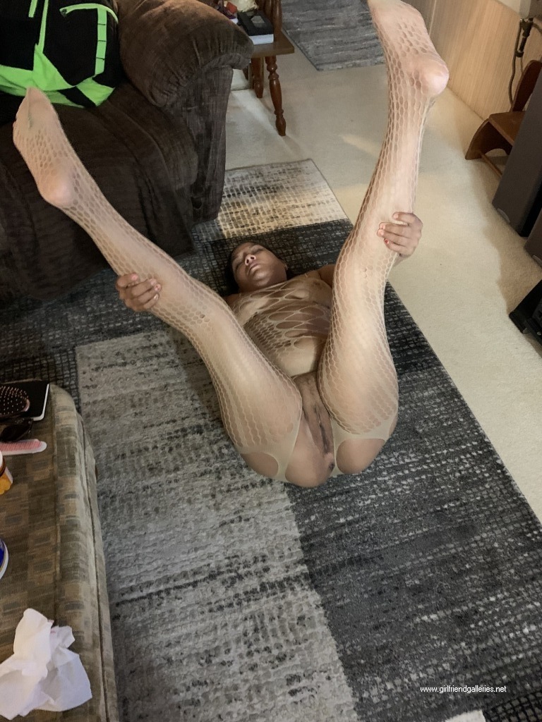 Sexy girlfriend 