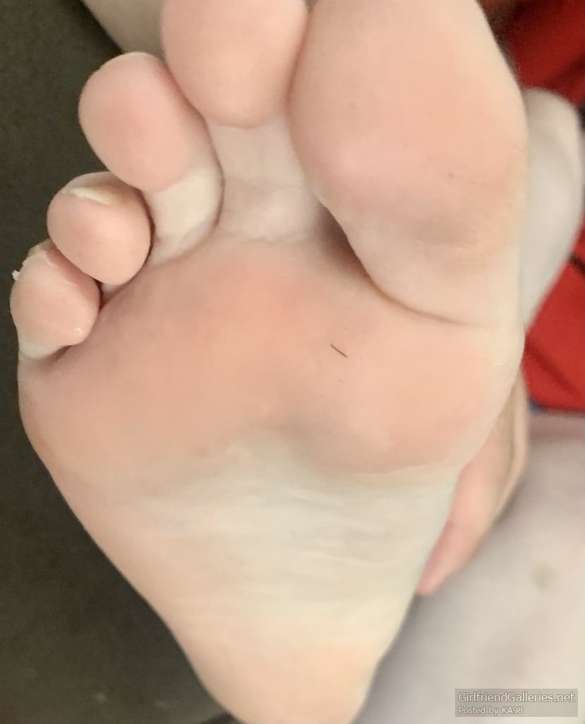 Amateur feet