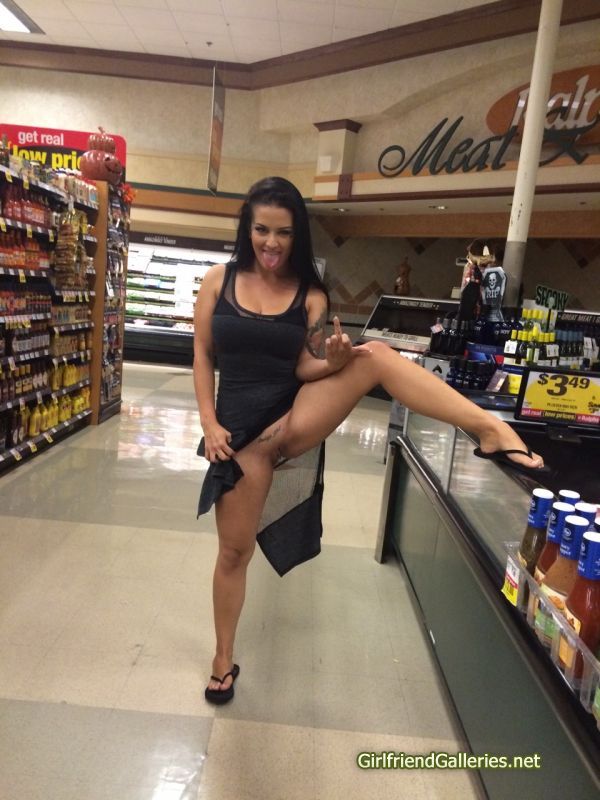 Hottie that will throw down anytime/anywhere 