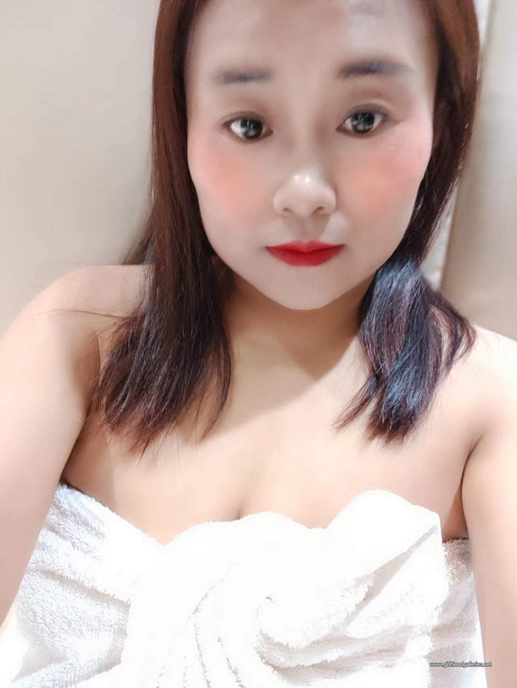 Lover with nice saggy tits