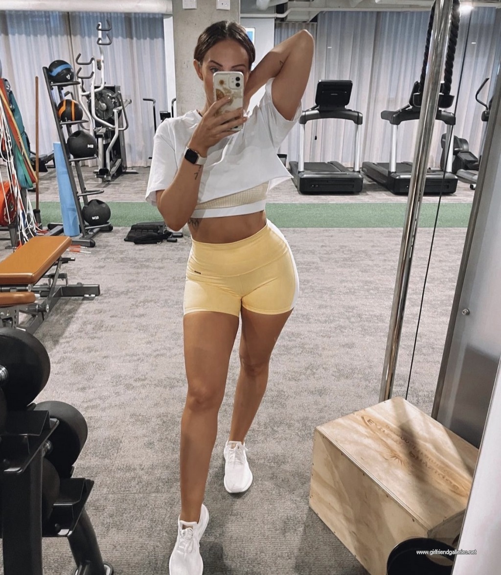 The milf is back