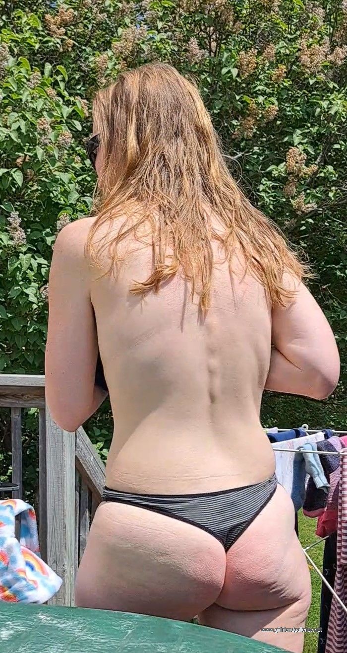 Exhibitionist