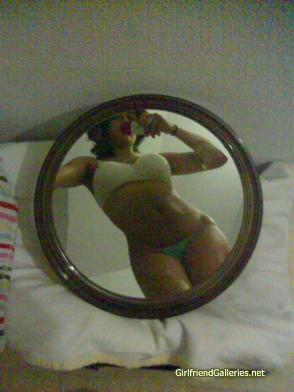 3 months pregnancy selfies