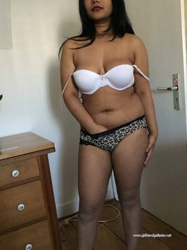 Indian Famous Webslut Bitch 2017