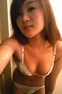 Asian wifey