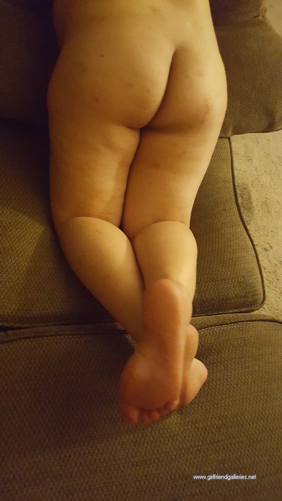 Curvy Marie's Sexy Ass and Feet