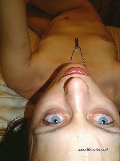 Look at my tits 