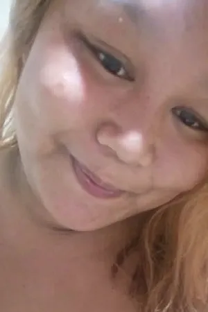 Ali - Flashing tits and pussy