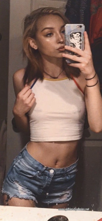 Dumb insta bitch