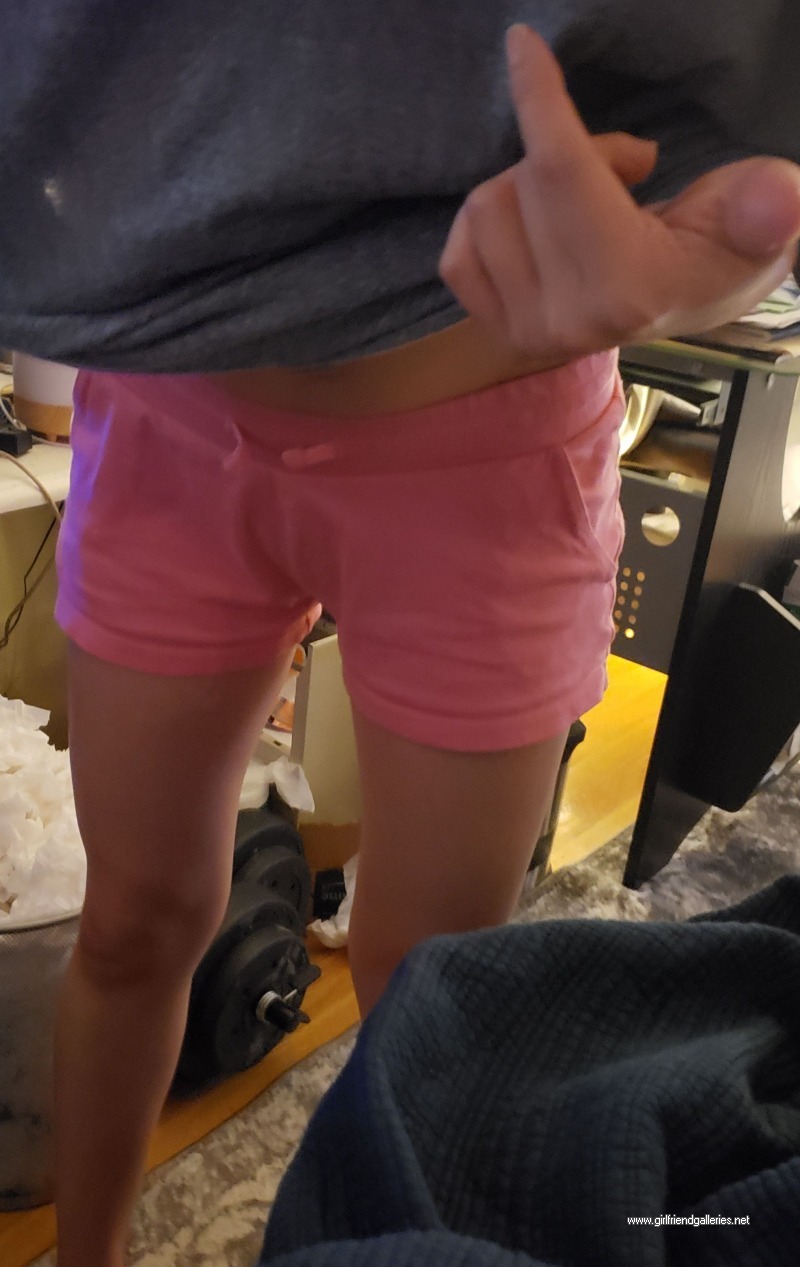 Sexy Wifey Photos Posing for Tributes pt3