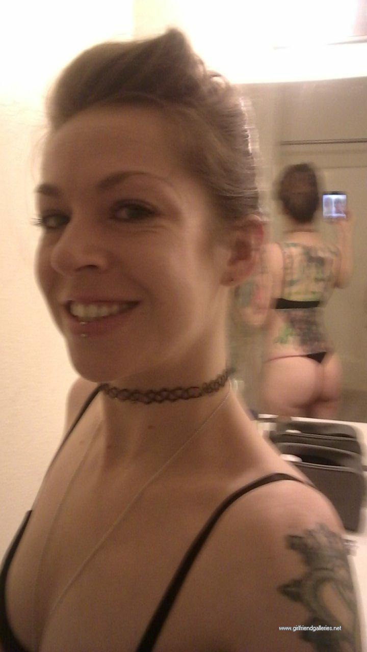 I'm naked 