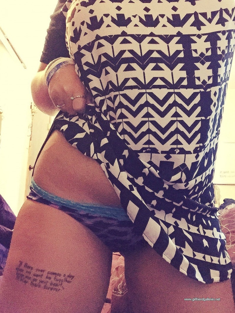 More nude pics