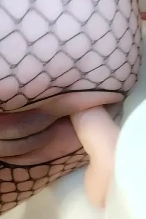ANAL SEX WITH BIG DILDO