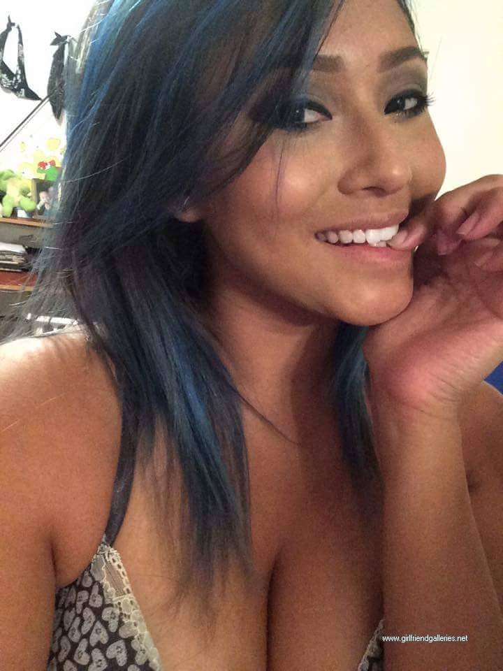 Andi topless