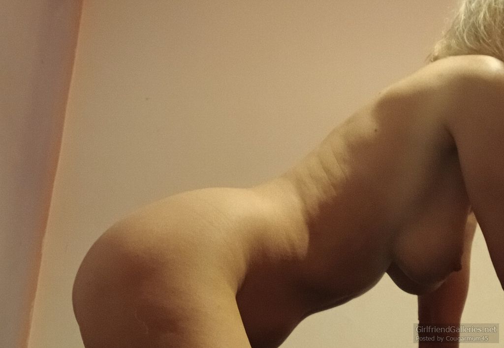 Dress up/nudes